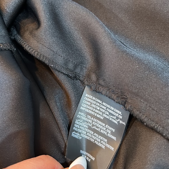 Little black dress - Picture 9 of 10